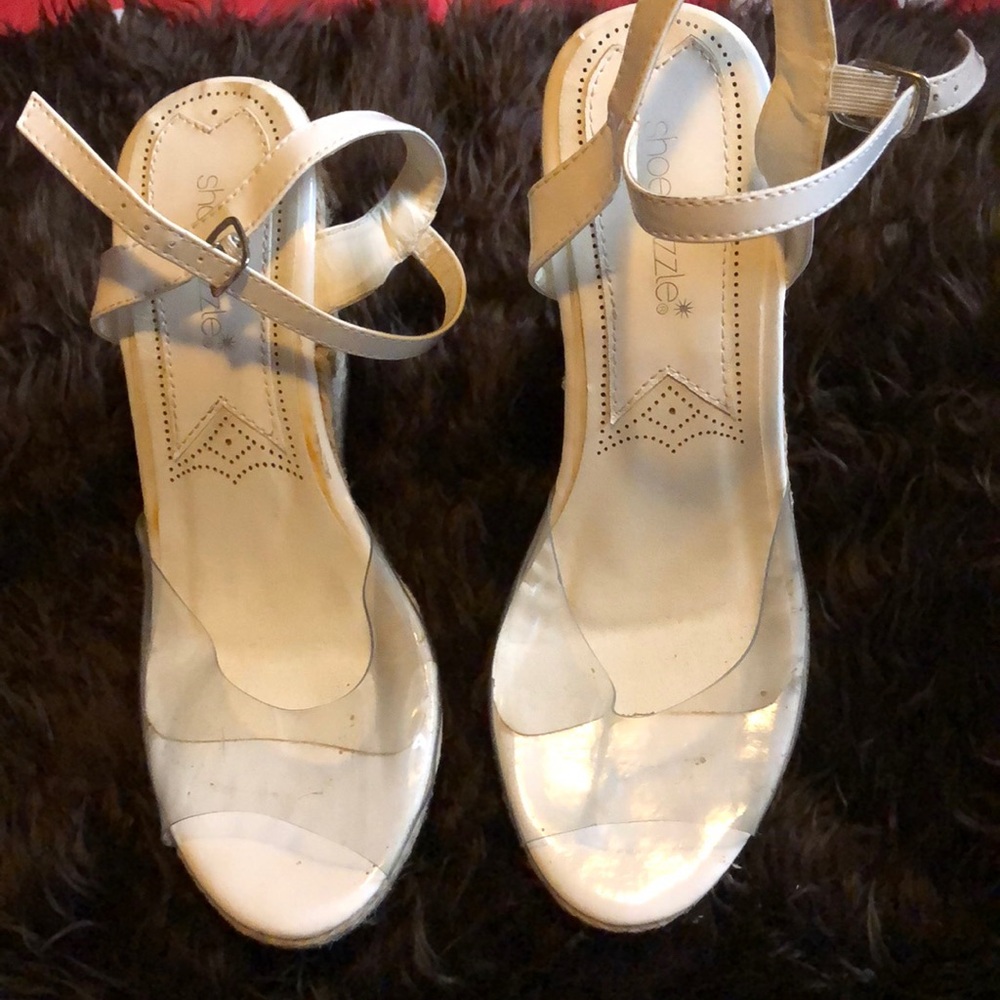 Shoe dazzle wedges